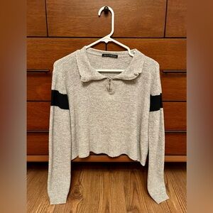 Brandy Melville Women’s Quarter Zip Sweater